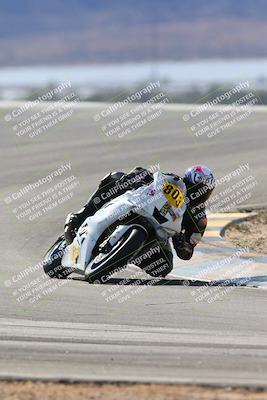 media/Dec-08-2024-CVMA (Sun) [[267e5a7075]]/Race 4-Amateur Supersport Middleweight/